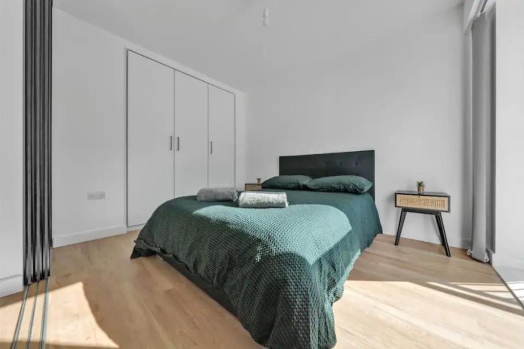 Apartmán Deluxe 1 Bed In Colindale Wembley With Freewifitv Londýn Exteriér fotografie