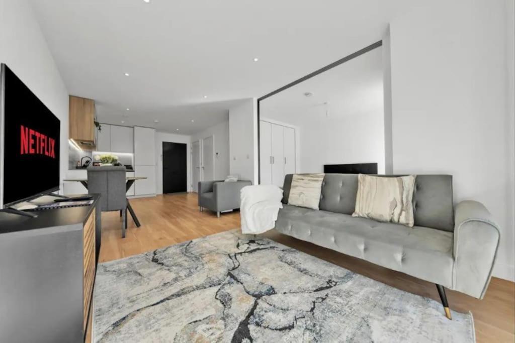 Apartmán Deluxe 1 Bed In Colindale Wembley With Freewifitv Londýn Exteriér fotografie